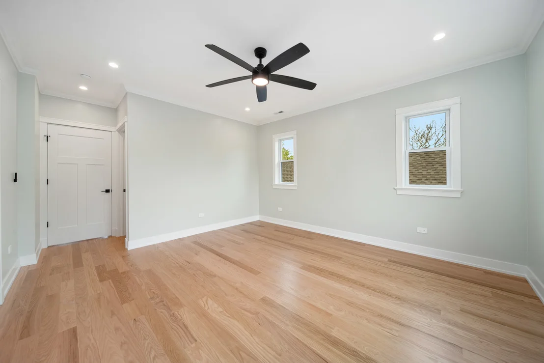 Photo of 5347 N Bernard Street