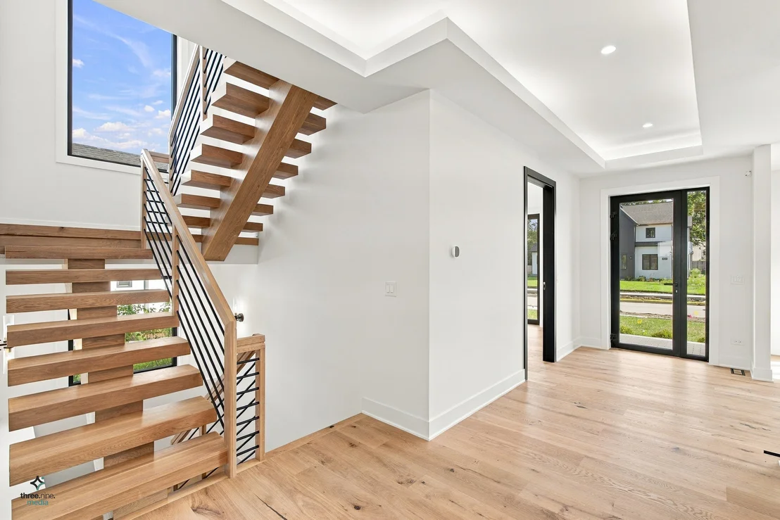 Photo of 425 Forest Edge Drive