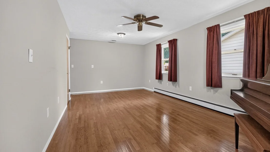 Photo of 305 Centennial Avenue