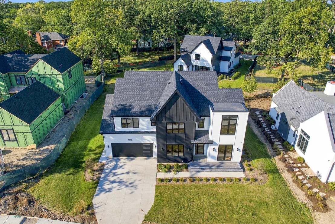 Photo of 425 Forest Edge Drive