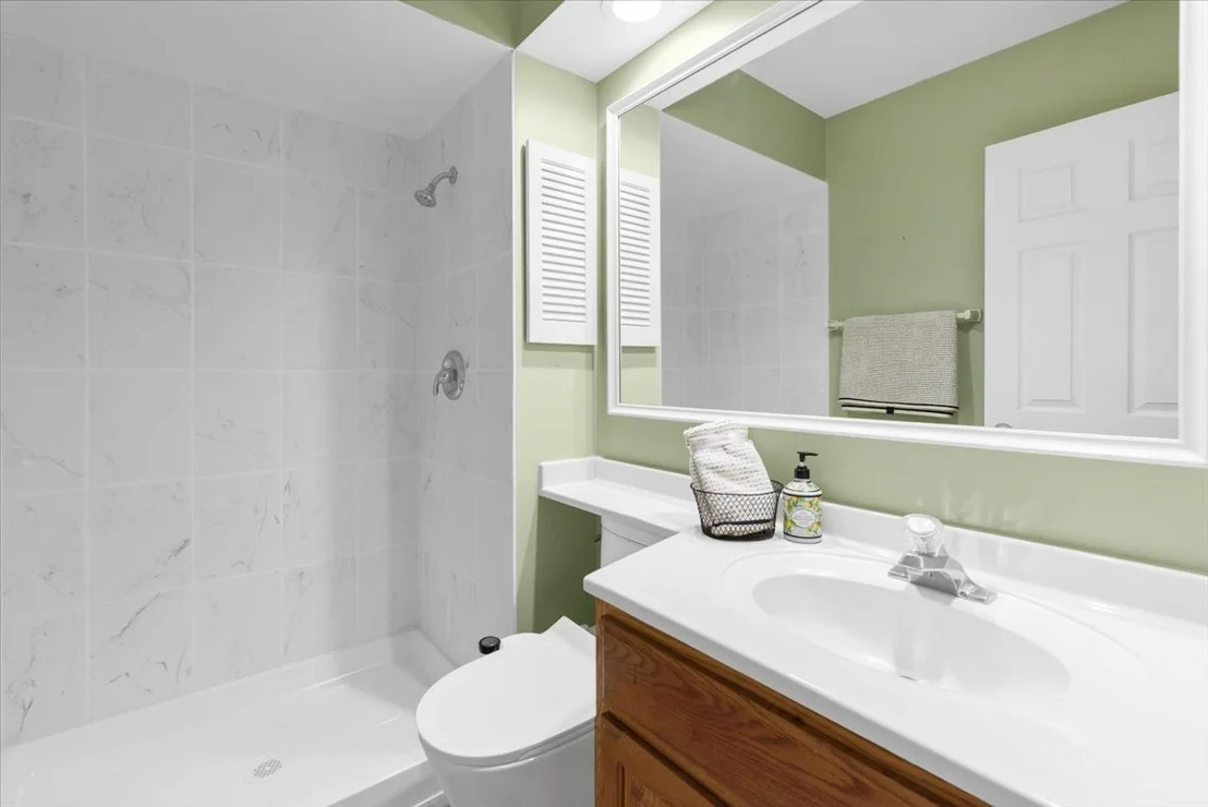 Photo of 1525 Mayfield Lane