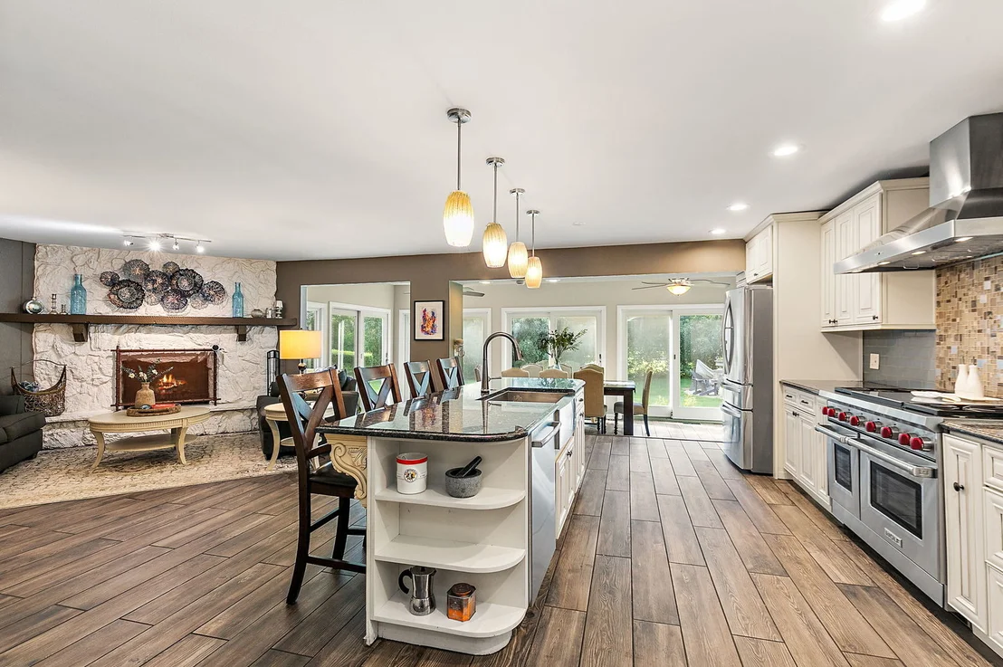 Photo of 40W719 Longshadow Lane