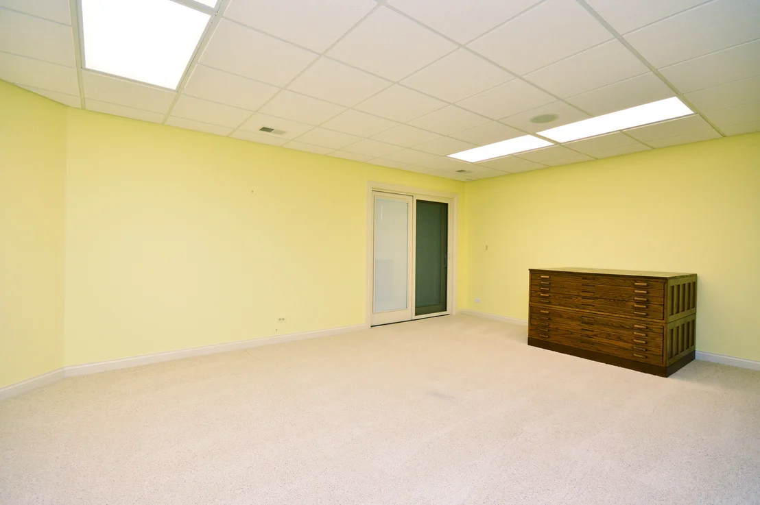 Photo of 4 ROUNDSTONE Lane
