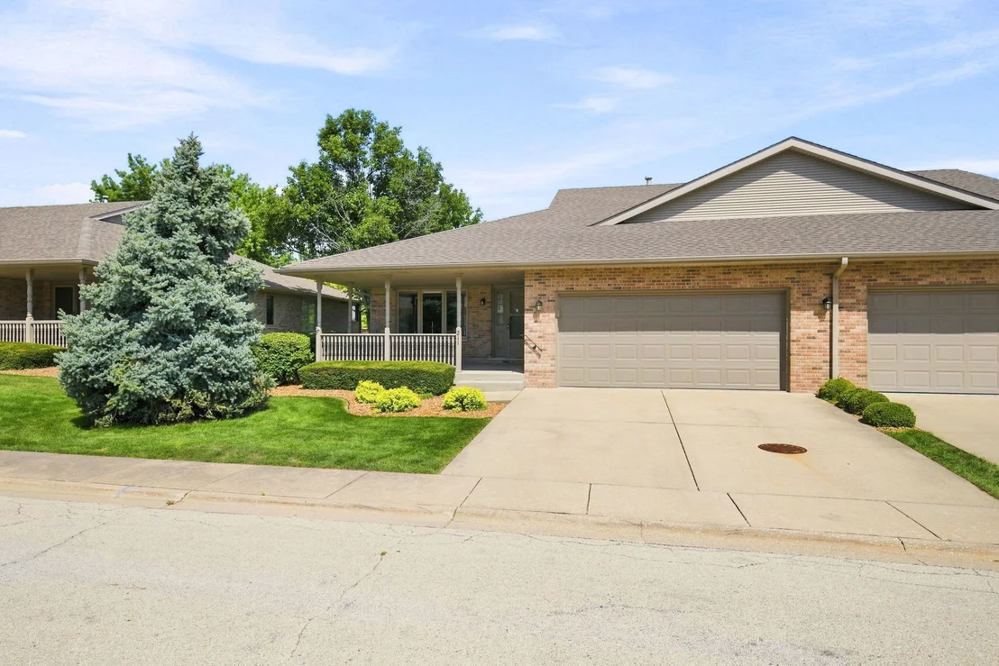 Photo of 211 Fox Run Drive