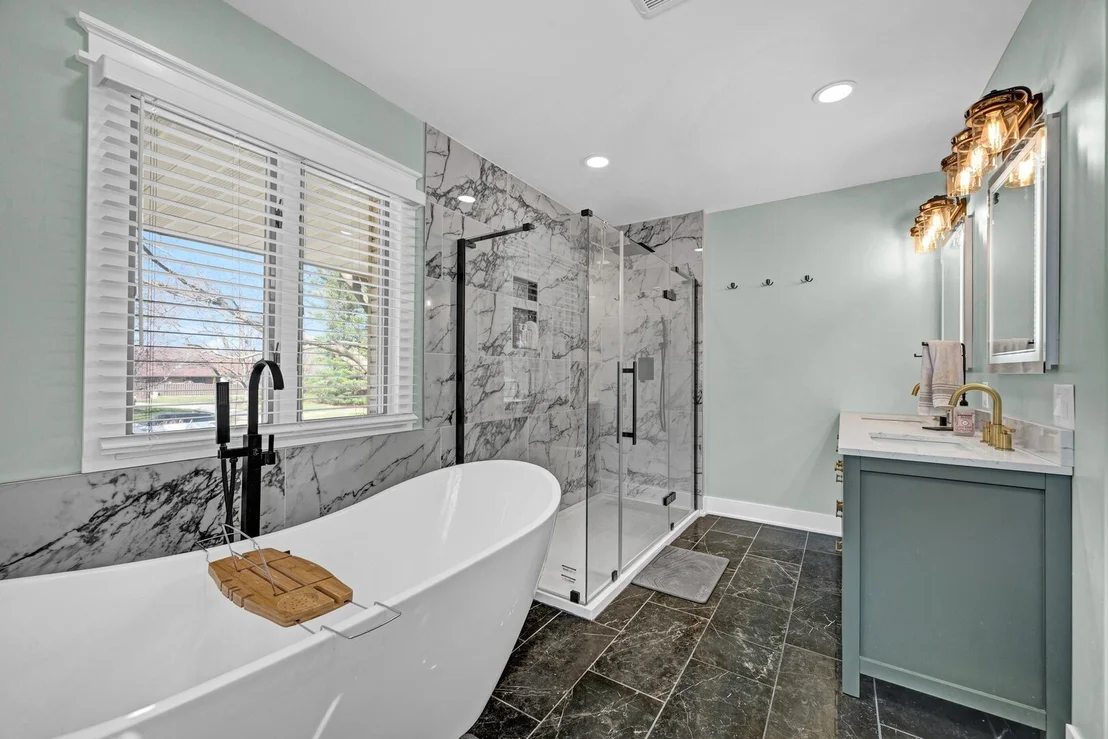 Photo of 903 Crestline Drive