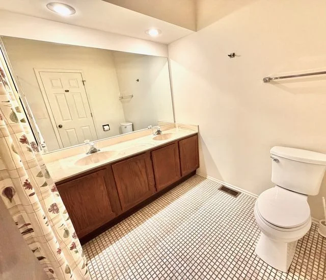 Photo of 1036 N Pine Tree Circle