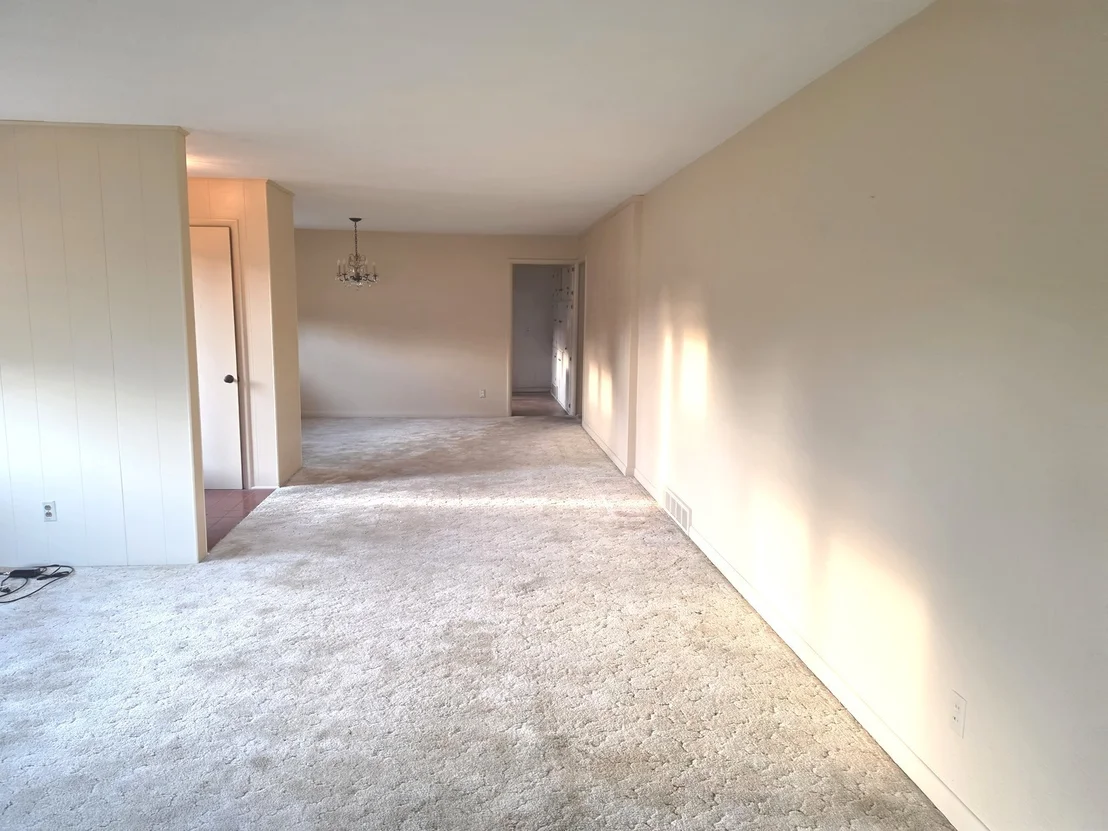 Photo of 906 Snyder Drive