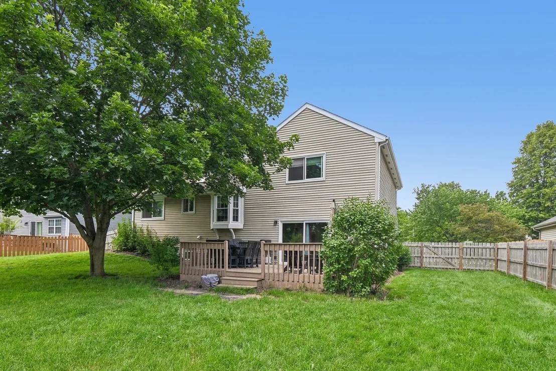 Photo of 2011 Glenmoor Drive