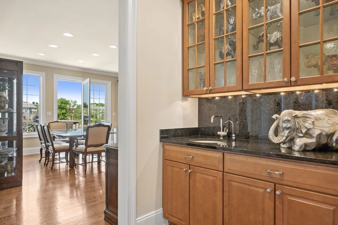 Photo of 1029 Ridgeview Drive