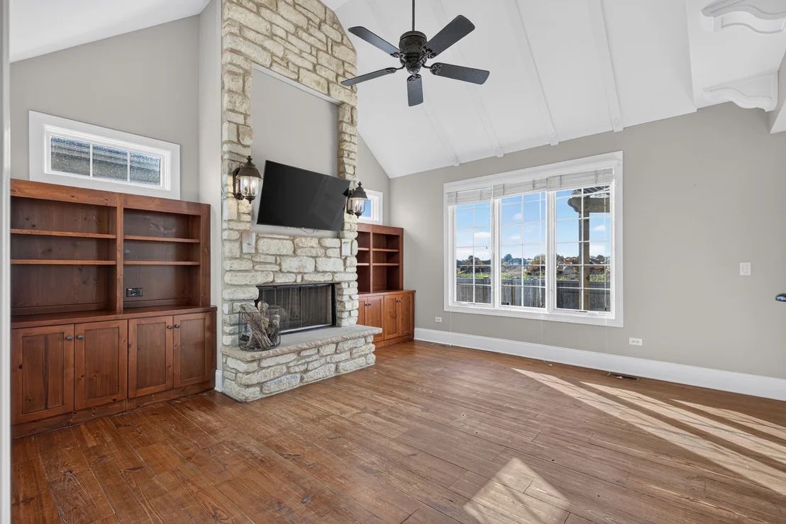 Photo of 25323 W Alison Road