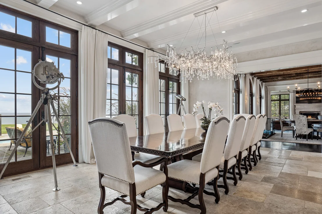 Photo of 595 Circle Lane