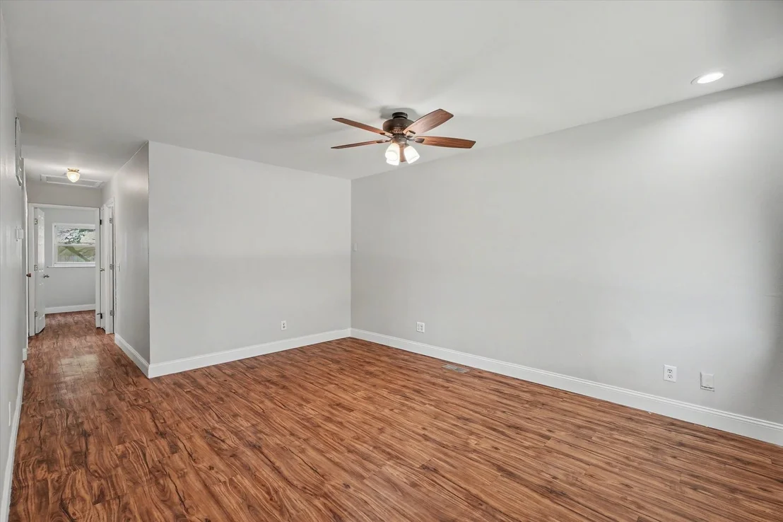 Photo of 3203 W Daniel Street