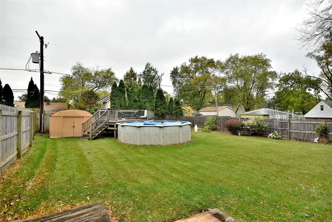 Photo of 206 VILLAGE Road