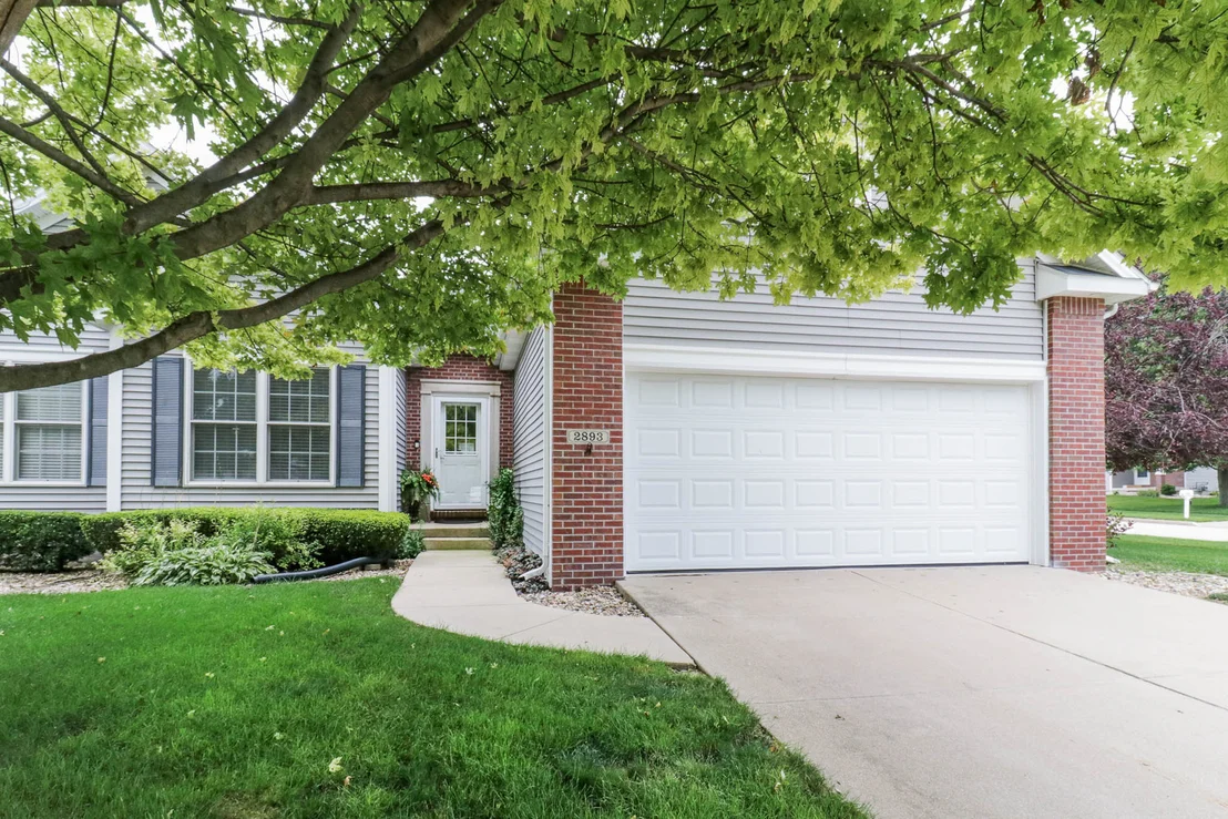 Photo of 2893 Benson Lane