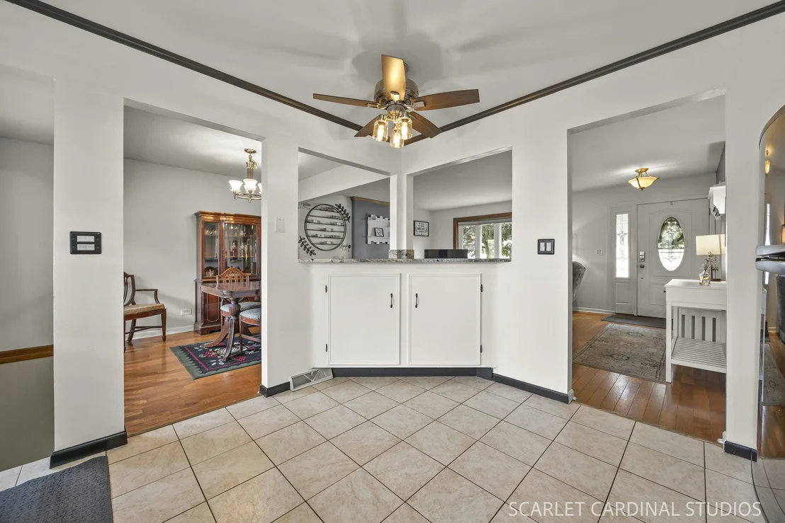 Photo of 970 Dearborn Circle