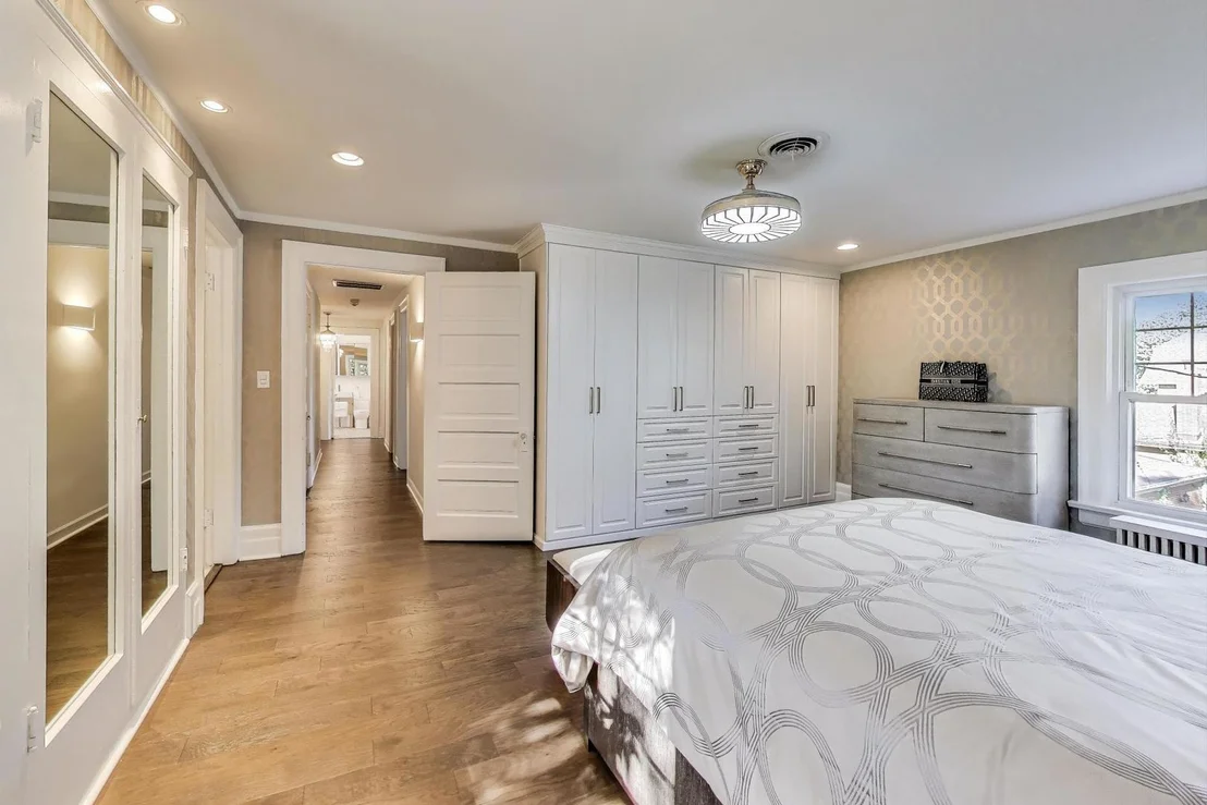 Photo of 176 Riverside Road