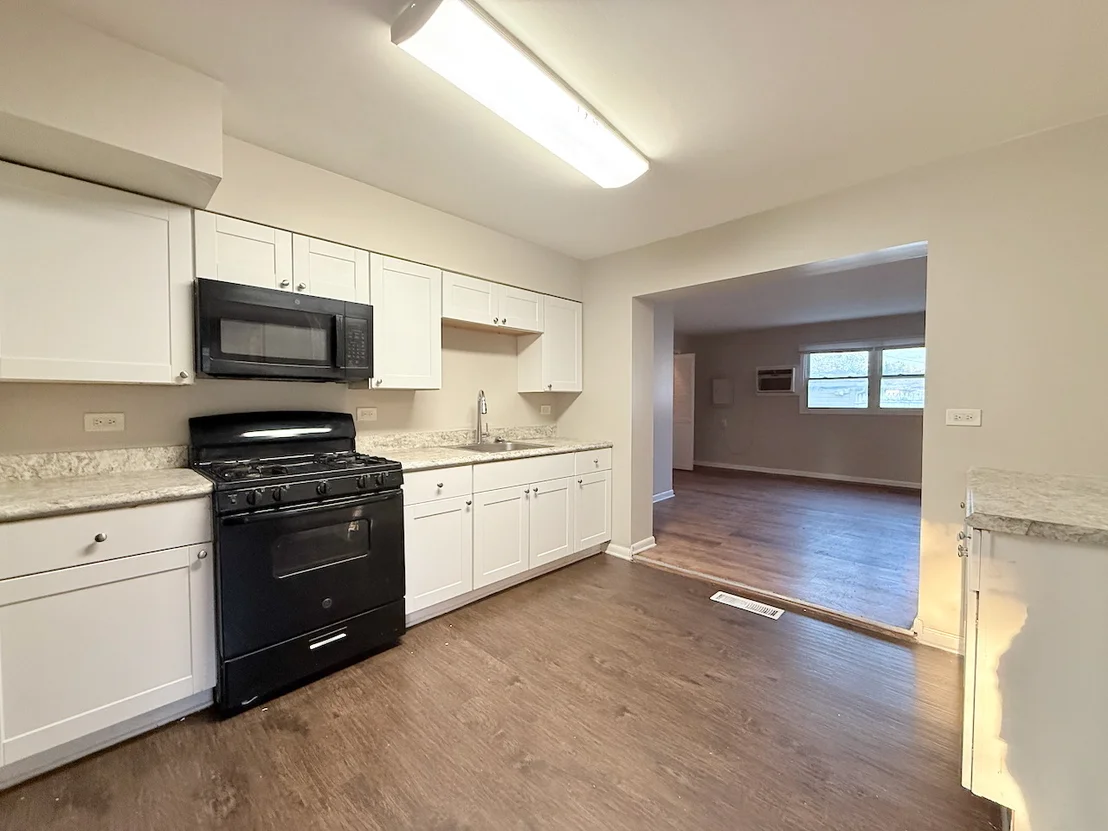 Photo of 17153 Walter Street