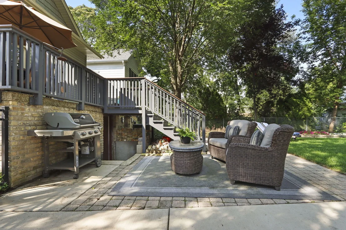 Photo of 943 Forest Avenue