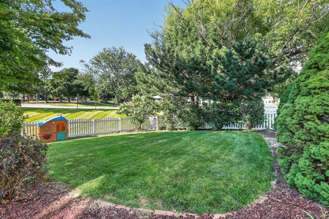 Photo of 4322 Bronk Corner