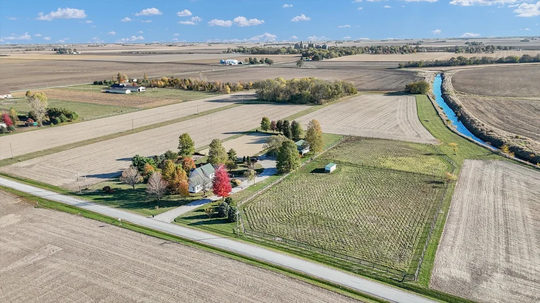 Photo of 561 County Road 700 N