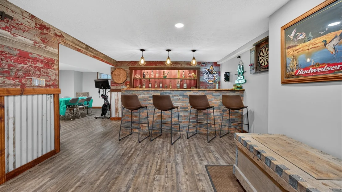 Photo of 1402 Maplewood Drive