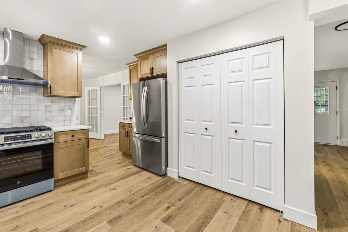 Photo of 1080 Dresden Drive