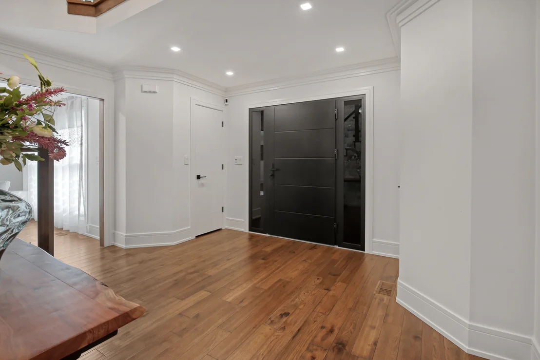Photo of 810 Kent Circle