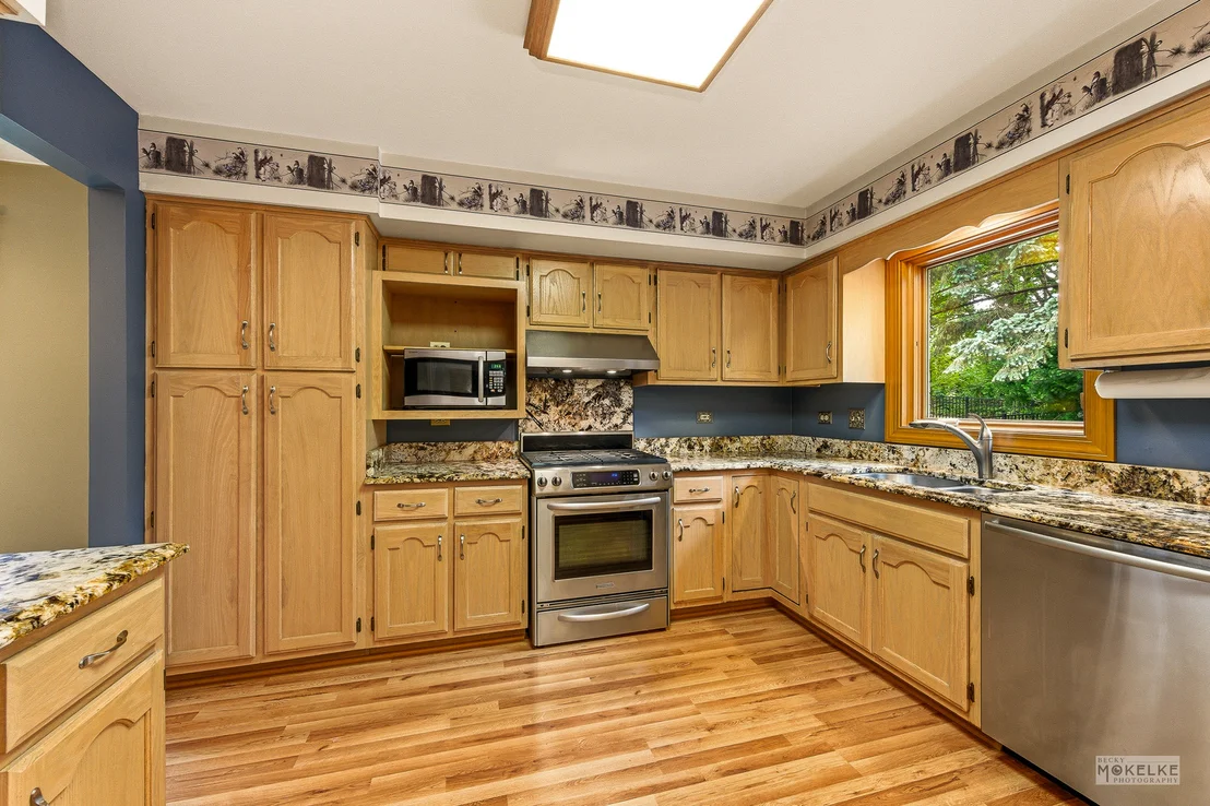 Photo of 2340 Ridgewood Road