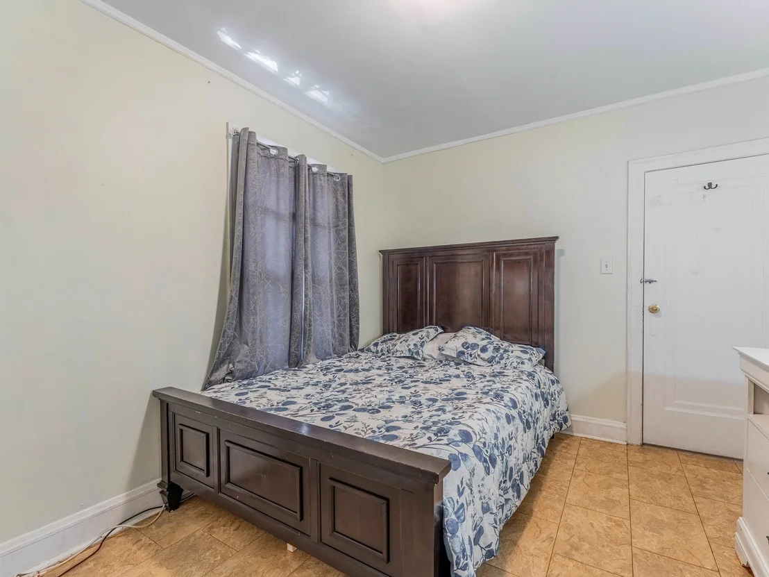 Photo of 1333 Willow Avenue