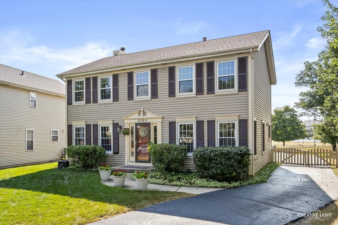 Photo of 2303 Riverside Drive