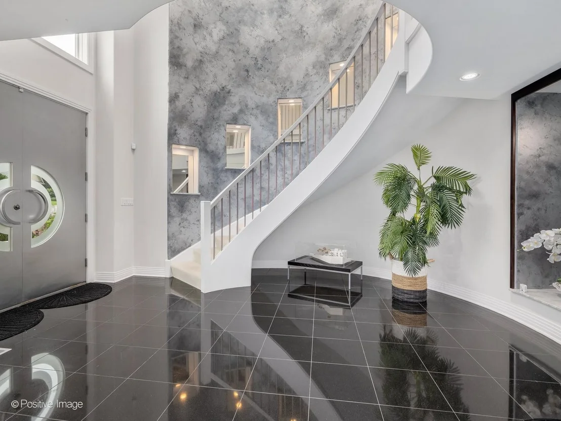 Photo of 920 St Stephens Green