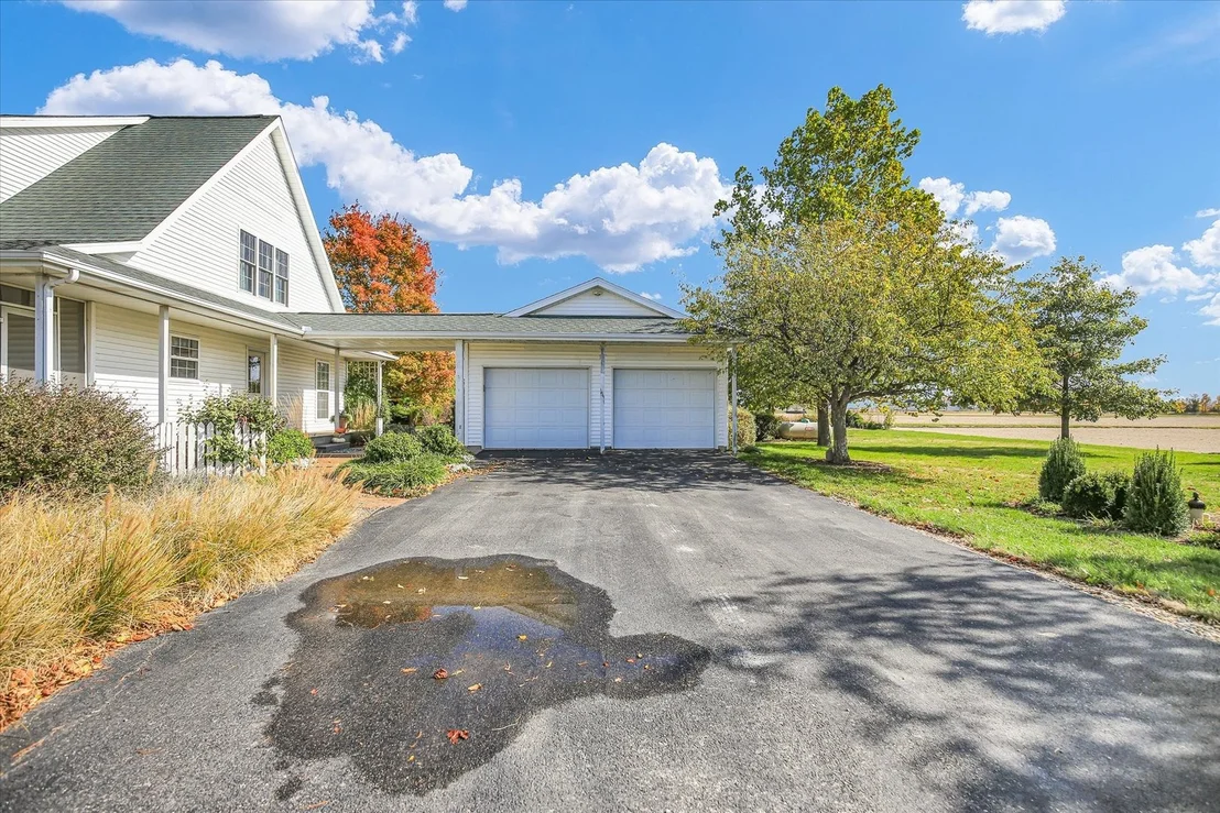 Photo of 561 County Road 700 N