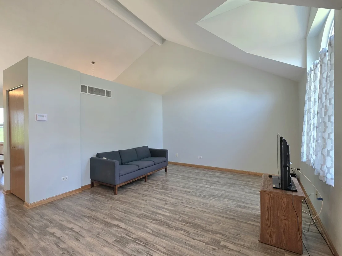 Photo of 473 Kingston Drive