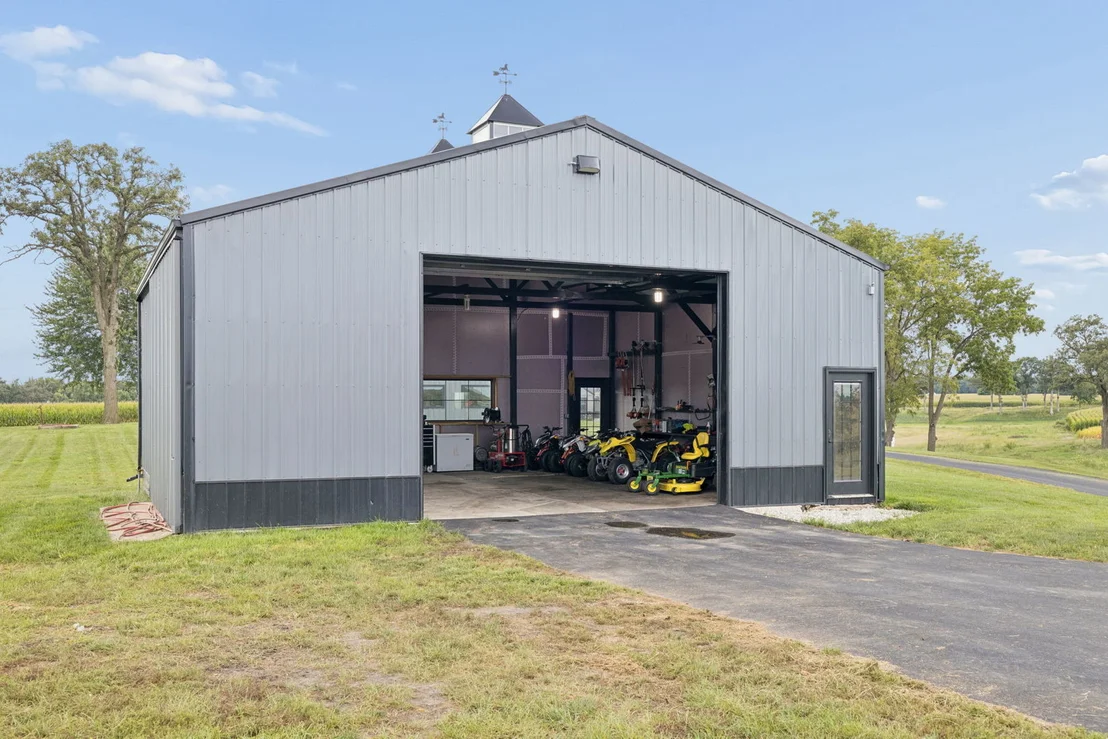 Photo of 751 N 3150 Road