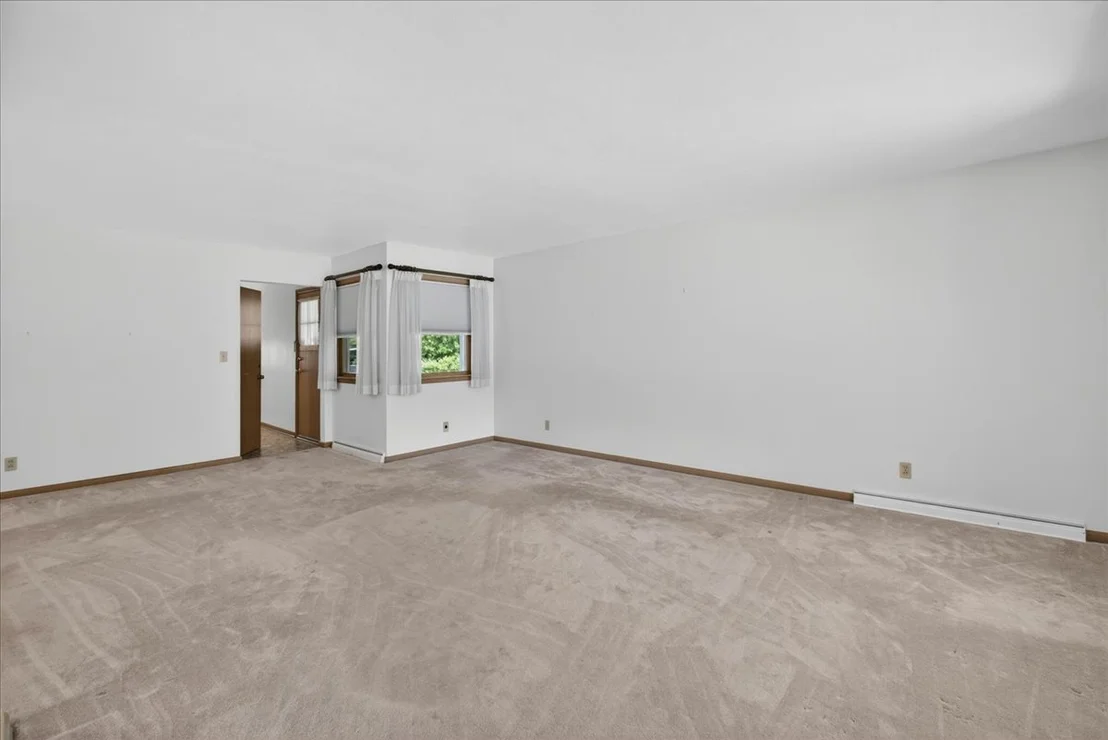 Photo of 404 Fairview Boulevard