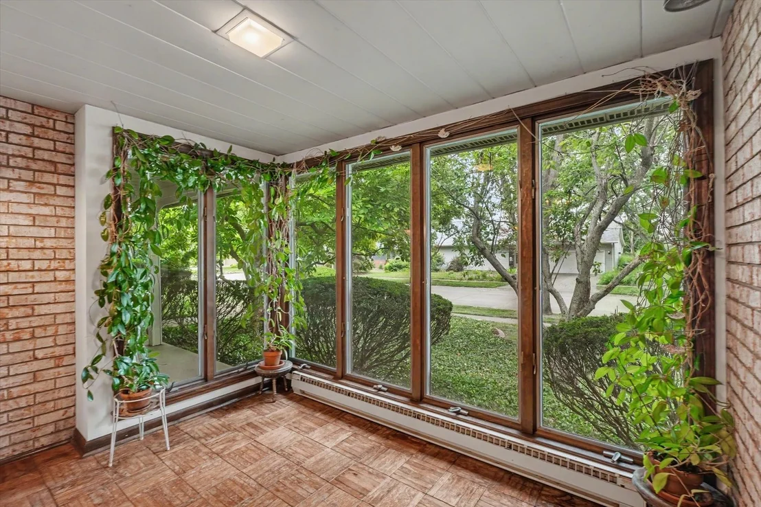 Photo of 204 E Willard Street