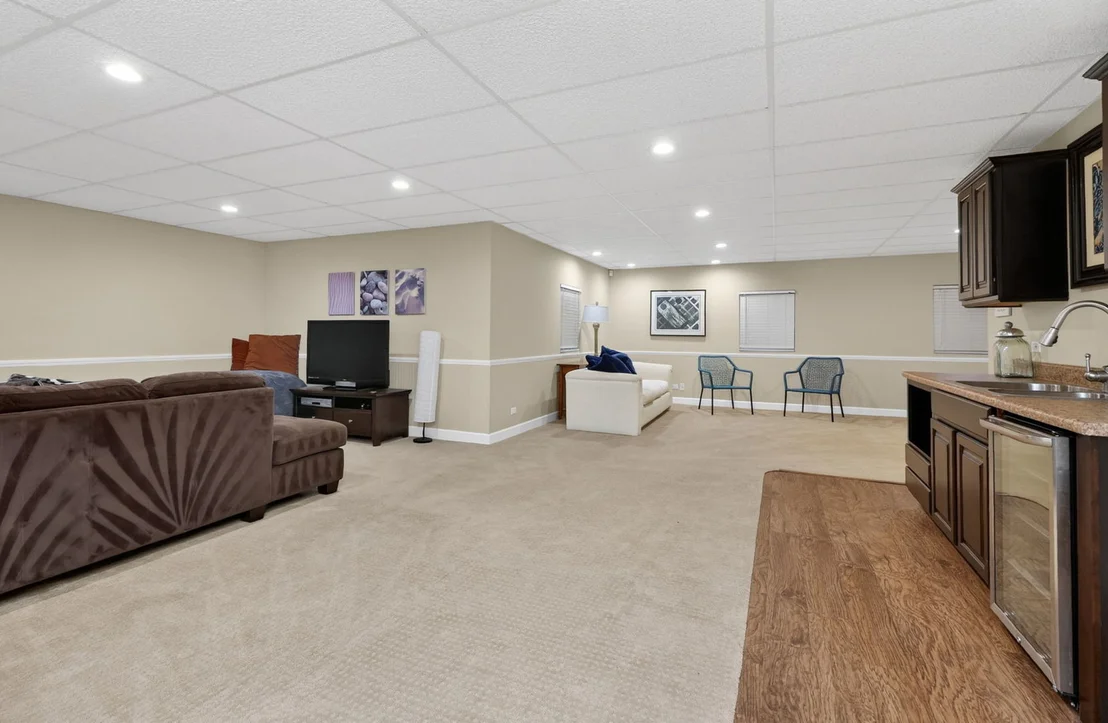 Photo of 1376 Chapman Drive