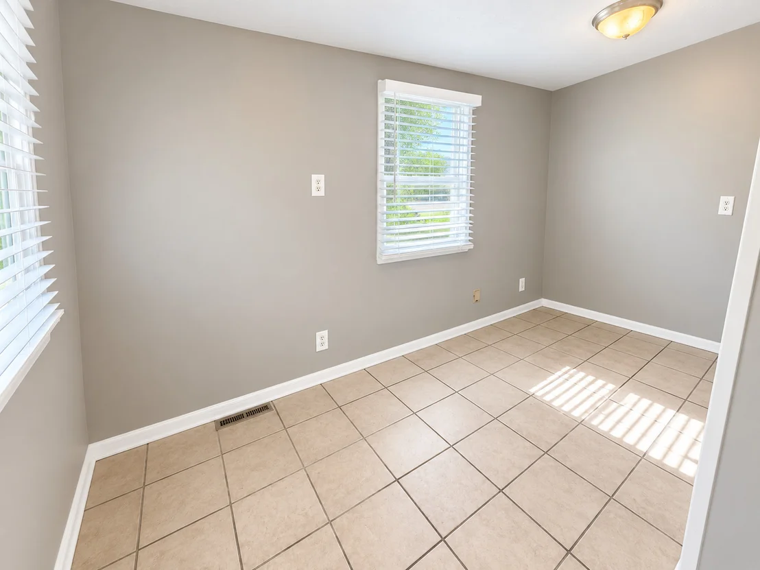 Photo of 202 W Cedar Street