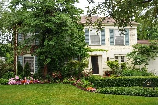 Photo of 827 SMOKE TREE Road