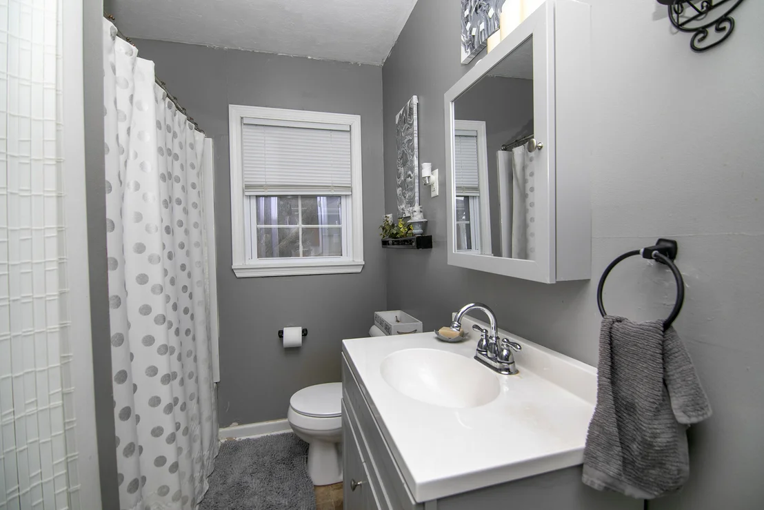 Photo of 325 N Elm Street