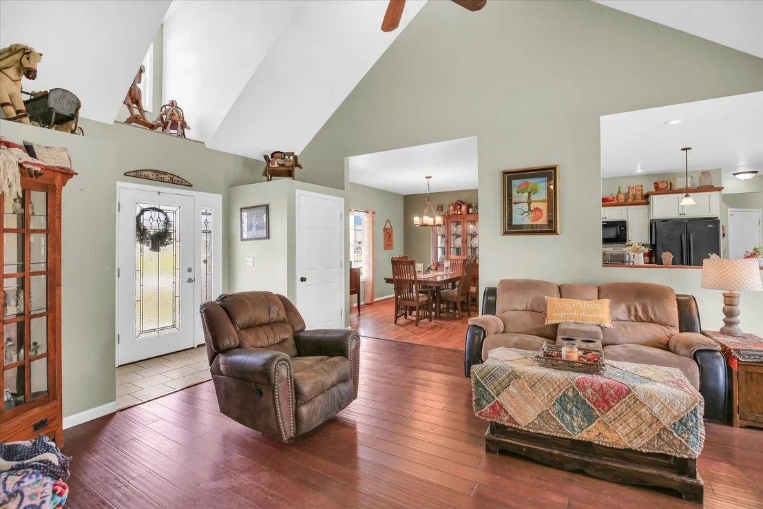 Photo of 48 Nightingale Circle