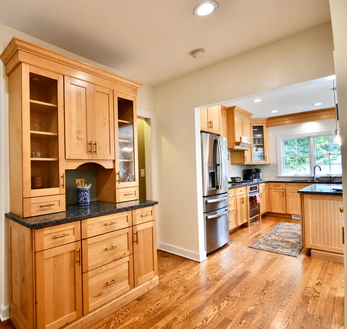 Photo of 1131 Thatcher Avenue