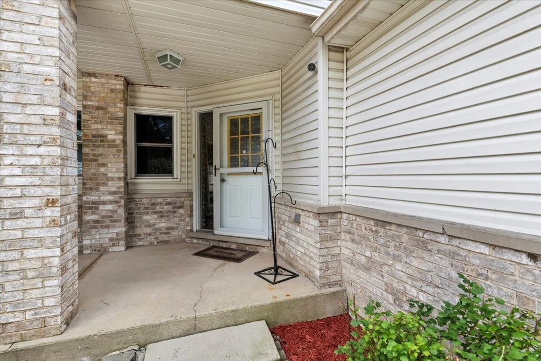 Photo of 2153 Laurel Avenue
