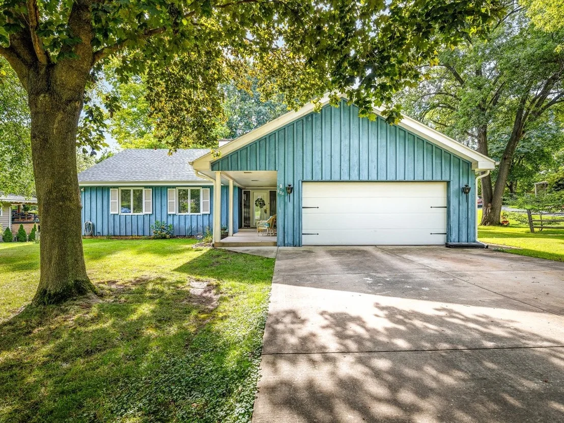 Photo of 650 Coolidge Place