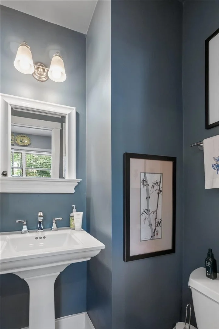 Photo of 1412 Leonard Place
