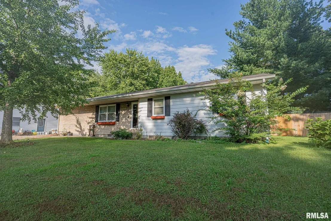 Photo of 136 Donoho Drive