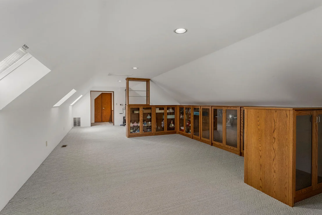 Photo of 4002 Lakepoint Road
