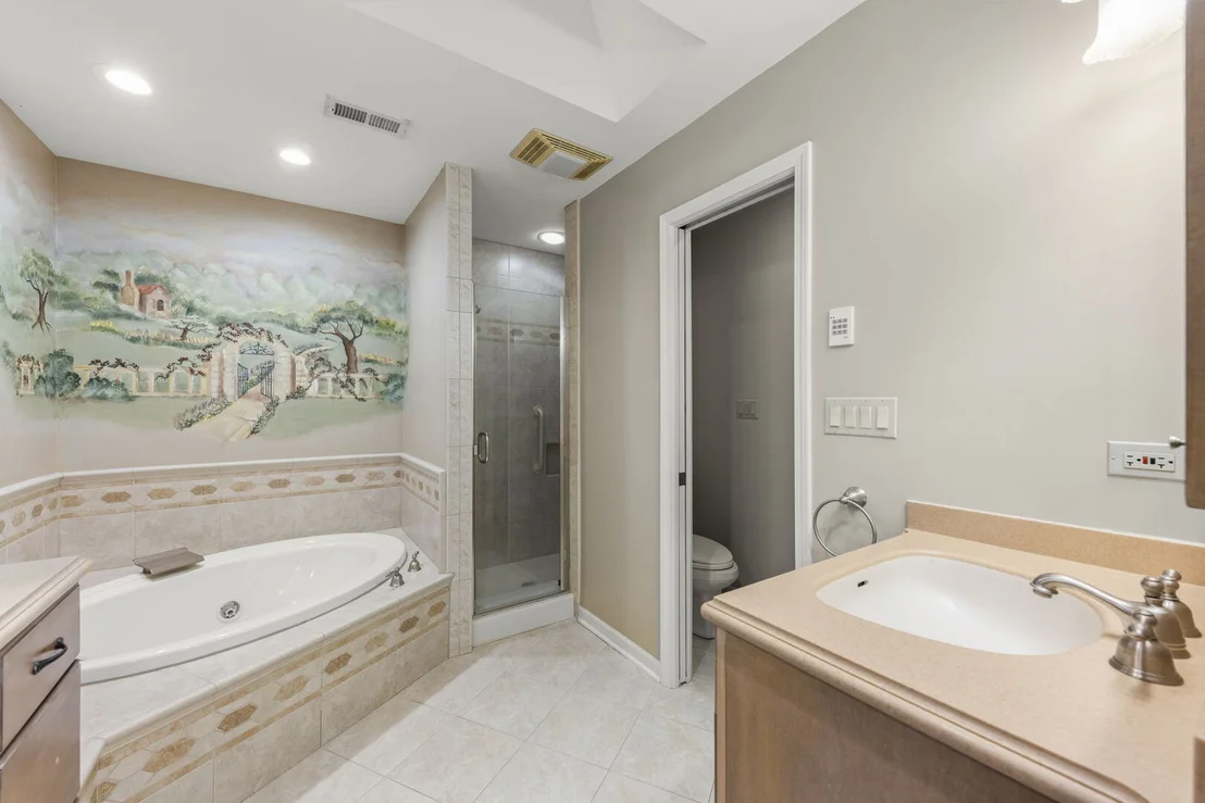 Photo of 2256 Ridgewood Road