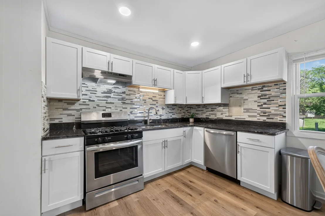 Photo of 103 Willow Road