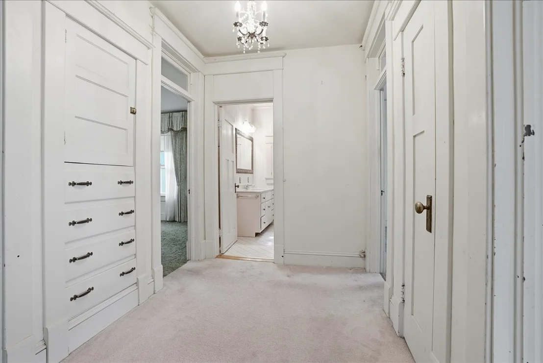 Photo of 104 Fairview Avenue